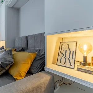 sebino18-design-apartment-suite.italymilanhotels.net/
