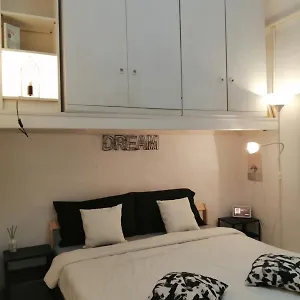Via Varese Apartment